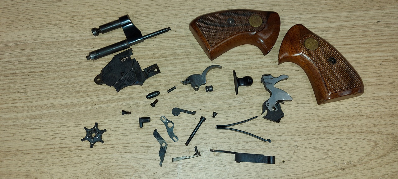 Onderdelen voor Mauser Colt clone revolver
